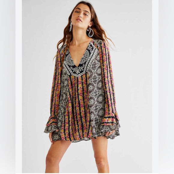 Free People Tops - Free People “Fallin Into You Tunic”  black natural boho flowy size small